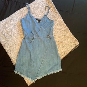 FOREVER 21 Wrap Dress 🦋
